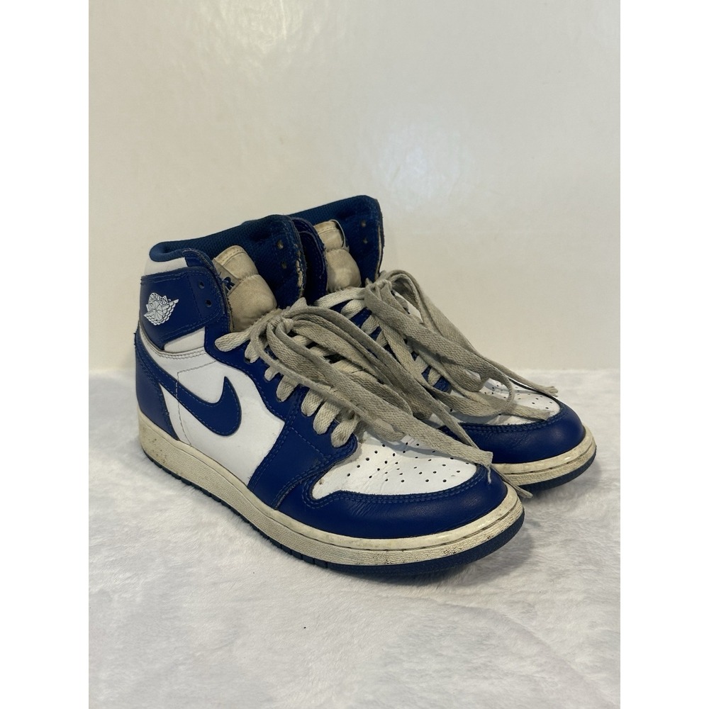 Air Jordan‎ 1 Retro Size 5y